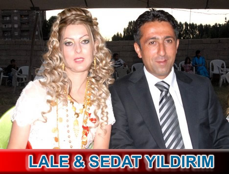 Yüksekova'da 15-16 Ağustos 2009 tarihleri arasında evlenen bazı çiftleri sayfamıza taşıdık....