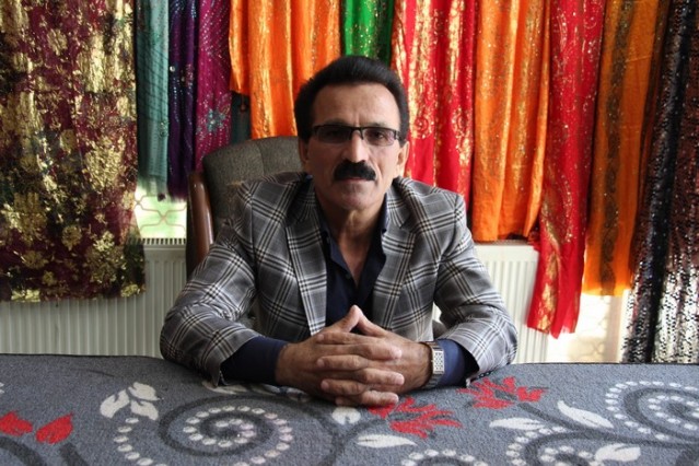 HEWLER FİSTAN GİYİM MAĞAZASI SEYFETTİN ER:
 Bayramlar, dargınlıkların unutulduğu, insanların barıştığı, kardeşçe kucaklaştığı günlerdir. Bayramlar, milli ve dini duyguların, inançların, örf ve adetlerin uygulandığı bir toplumda millet olma şuurunun şekillendiği, kuvvetlendiği günlerdir. Sevgi dolu ve huzurlu nice bayramlar geçirmek dileğiyle.