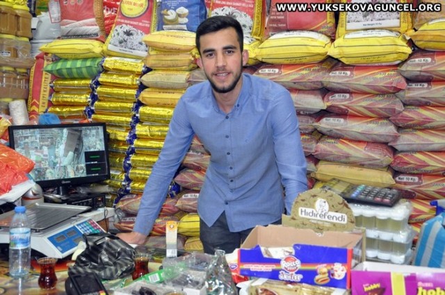 AYTAT - DUMAN KURUYEMİŞ DÜNYASI - 

Mübarek Ramazan Bayramınızı tebrik eder hayırlara vesile olmasını dileriz.