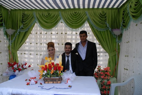 Yüksekova'da 17-18 tarihleri arasında evlenen bazı çiftleri sizler için sayfamıza taşıdık.