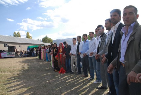 Yüksekova'da 17-18 tarihleri arasında evlenen bazı çiftleri sizler için sayfamıza taşıdık.