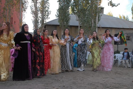 Yüksekova'da 17-18 tarihleri arasında evlenen bazı çiftleri sizler için sayfamıza taşıdık.