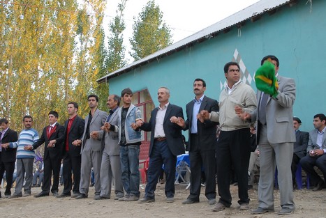 Yüksekova'da 17-18 tarihleri arasında evlenen bazı çiftleri sizler için sayfamıza taşıdık.