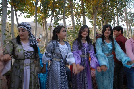 Yüksekova'da 17-18 tarihleri arasında evlenen bazı çiftleri sizler için sayfamıza taşıdık.