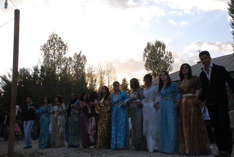 Yüksekova'da 17-18 tarihleri arasında evlenen bazı çiftleri sizler için sayfamıza taşıdık.