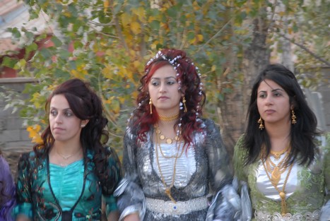 Yüksekova'da 17-18 tarihleri arasında evlenen bazı çiftleri sizler için sayfamıza taşıdık.