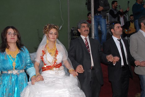 Yüksekova'da 17-18 tarihleri arasında evlenen bazı çiftleri sizler için sayfamıza taşıdık.