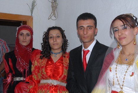 Yüksekova'da 17-18 tarihleri arasında evlenen bazı çiftleri sizler için sayfamıza taşıdık.