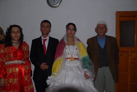 Yüksekova'da 17-18 tarihleri arasında evlenen bazı çiftleri sizler için sayfamıza taşıdık.