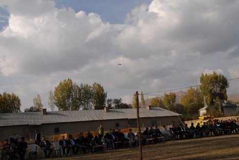 Yüksekova'da 24-25 tarihleri arasında evlenen bazı çiftleri sizler için sayfamıza taşıdık.