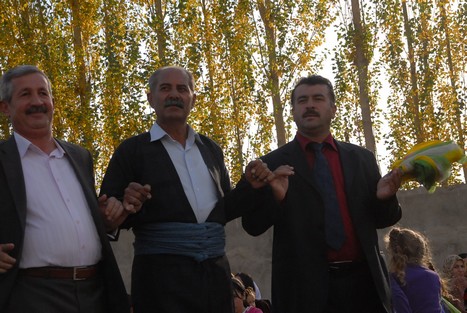 Yüksekova'da 24-25 tarihleri arasında evlenen bazı çiftleri sizler için sayfamıza taşıdık.