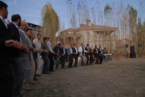 Yüksekova'da 24-25 tarihleri arasında evlenen bazı çiftleri sizler için sayfamıza taşıdık.