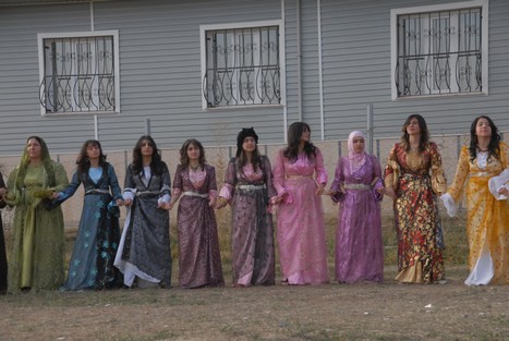 Yüksekova'da 24-25 tarihleri arasında evlenen bazı çiftleri sizler için sayfamıza taşıdık.