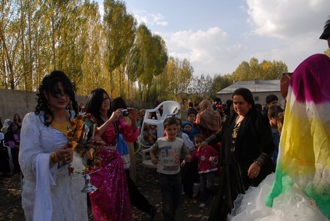 Yüksekova'da 24-25 tarihleri arasında evlenen bazı çiftleri sizler için sayfamıza taşıdık.
