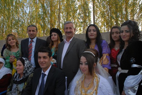 Yüksekova'da 24-25 tarihleri arasında evlenen bazı çiftleri sizler için sayfamıza taşıdık.