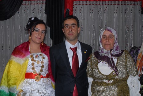 Yüksekova'da 24-25 tarihleri arasında evlenen bazı çiftleri sizler için sayfamıza taşıdık.