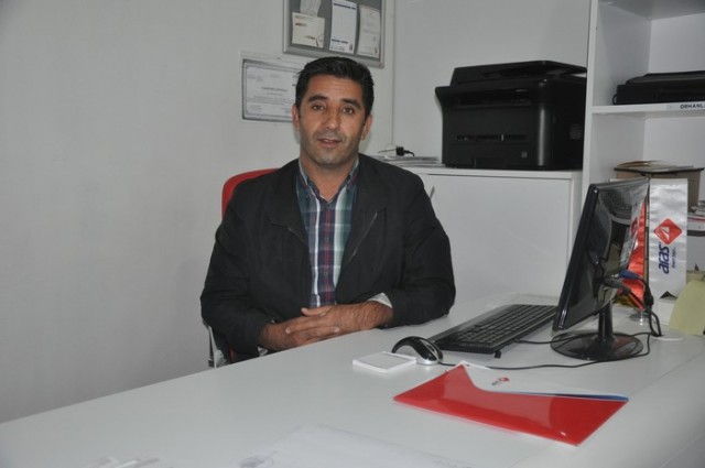 ARAS KARGO YETKİLİ SAHİBİ SAMİ KARAMAN:
Bayramlar, insanlar arasındaki karşılıklı sevgi ve saygının perçinlendiği günlerdir. Bayramlar, insanların birbirleriyle olan dargınlıklarını unuttukları, barıştıkları, kardeşçe kucaklaştıkları günlerdir. Kurban Bayramın mübarek olsun!