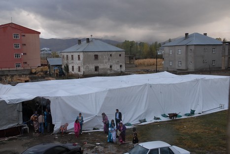 Yüksekova'da 31 Ekim -01 Kasım  tarihleri arasında evlenen bazı çiftleri sizler için sayfamıza taşıdık.