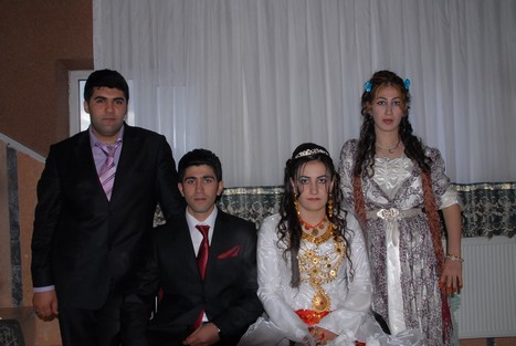 Yüksekova'da 31 Ekim -01 Kasım  tarihleri arasında evlenen bazı çiftleri sizler için sayfamıza taşıdık.