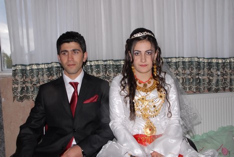 Yüksekova'da 31 Ekim -01 Kasım  tarihleri arasında evlenen bazı çiftleri sizler için sayfamıza taşıdık.