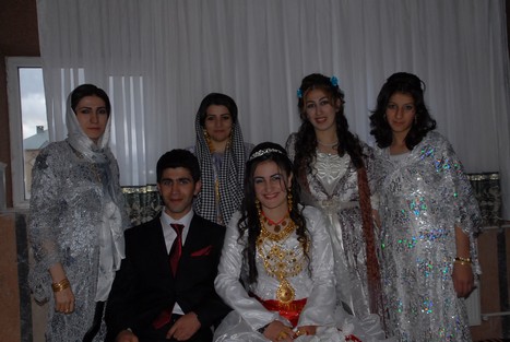 Yüksekova'da 31 Ekim -01 Kasım  tarihleri arasında evlenen bazı çiftleri sizler için sayfamıza taşıdık.