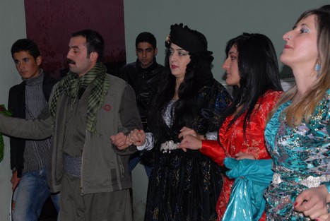 Yüksekova'da 31 Ekim -01 Kasım  tarihleri arasında evlenen bazı çiftleri sizler için sayfamıza taşıdık.