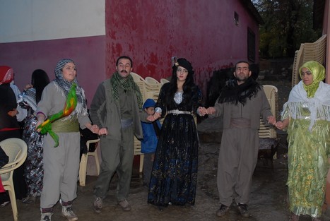 Yüksekova'da 31 Ekim -01 Kasım  tarihleri arasında evlenen bazı çiftleri sizler için sayfamıza taşıdık.