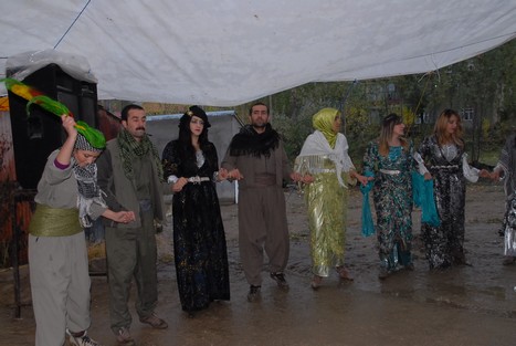 Yüksekova'da 31 Ekim -01 Kasım  tarihleri arasında evlenen bazı çiftleri sizler için sayfamıza taşıdık.