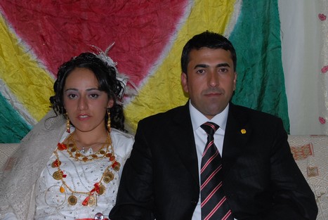 Yüksekova'da 31 Ekim -01 Kasım  tarihleri arasında evlenen bazı çiftleri sizler için sayfamıza taşıdık.