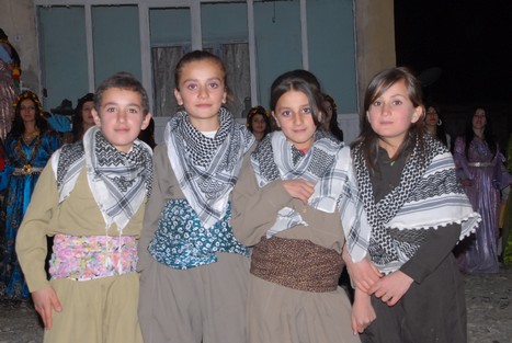 Yüksekova'da 07-08 -2009 Kasım tarihleri arasında evlenen bazı çiftleri sizler için sayfamıza taşıdık.