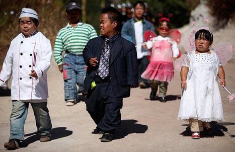 'Cüceler Krallığı' Çin'in Yunnan eyaletindeki bu parkta yalnızca cüceler yaşıyor.