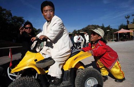 'Cüceler Krallığı' Çin'in Yunnan eyaletindeki bu parkta yalnızca cüceler yaşıyor.