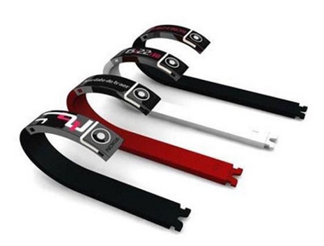 Hızla gelişen teknolojiyle birlikte cep telefonları da sınırları zorlayan yeniliklerle karşımıza çıkıyor. İşte geleceğin cep telefonları.