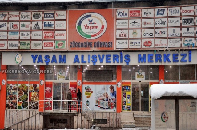 YAŞAM ALIŞVERİŞ MERKEZLERİ - Yine yeni bir yıl var kapımızda. 2020 yılına gireceğimiz şu günlerde istediğiniz her şeyin gerçekleşmesi dileğiyle, iyi seneler