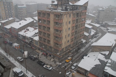 Yüksekova'da 3 gündür aralıksız yağan kar yağışından Fotoğrafları sizler için derledik : Fotoğraflar Rojhat Yiğit