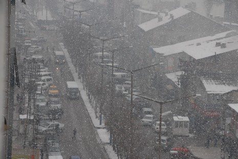 Yüksekova'da 3 gündür aralıksız yağan kar yağışından Fotoğrafları sizler için derledik : Fotoğraflar Rojhat Yiğit