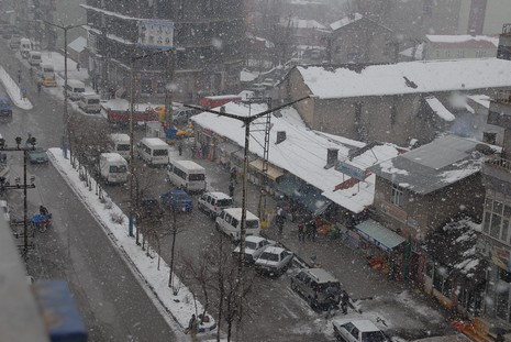 Yüksekova'da 3 gündür aralıksız yağan kar yağışından Fotoğrafları sizler için derledik : Fotoğraflar Rojhat Yiğit