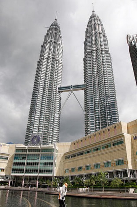 Son yıllarda sayısı hızla artan gökdelenlerin ulaştıkları boyutlar ve teknik özellikleri görenleri şaşırtıyor