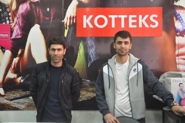 KOTTEKS BAYİİ SAVAŞ YEMEN:
Küskünlerin barıştığı, sevenlerin bir araya geldiği, rahmetle ve şefkatle dolu günlerin en değerlilerinden olan Kurban Bayramınız kutlu olsun.