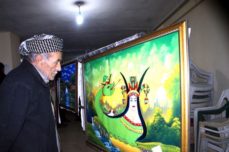 Yüksekova BDP İlçe  Binasında 34 Tablo Sergisi Açıldı