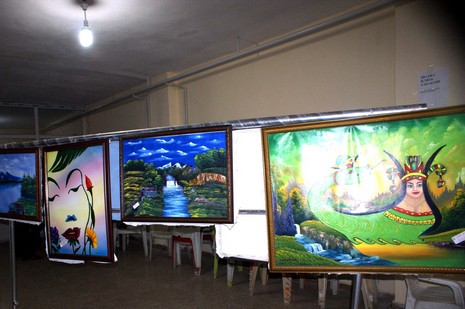 Yüksekova BDP İlçe  Binasında 34 Tablo Sergisi Açıldı