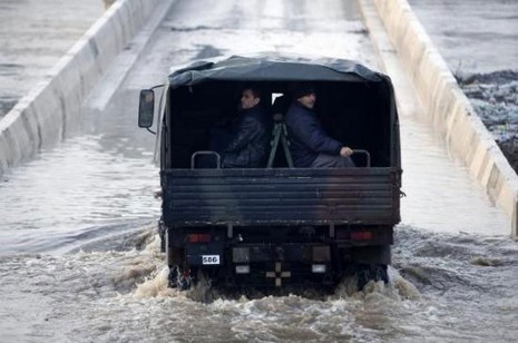 Bulgaristan'ın baraj kapaklarını açması ve aşırı yağış dolayısıyla Tunca Nehri'nden sonra Meriç Nehri'nin de taşması Edirne'nin sular altında kalmasına yol açtı.