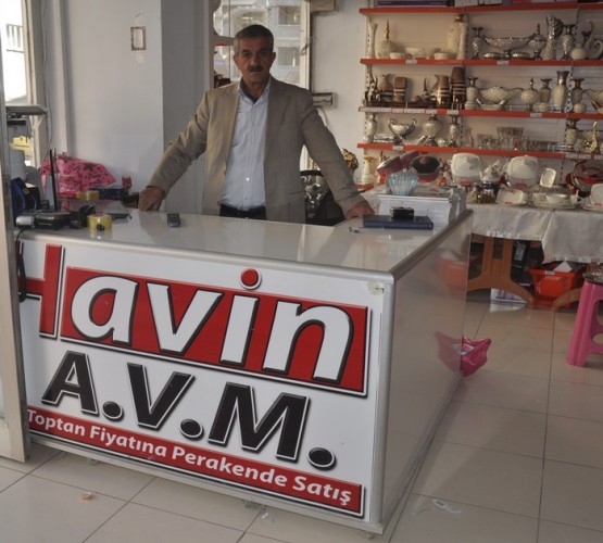 HAVİN ZÜCCACİYE SABRİ TÜMEN:
Kurban Bayramını sevdiklerinizle beraber sağlıklı ve huzur içinde geçirmenizi dileriz. Bayram tüm insanlığa hayırlı olsun!