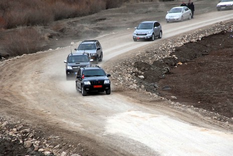 Ahmet zeydan'ın naşı için yaklaşık binlerce  insan katıldı