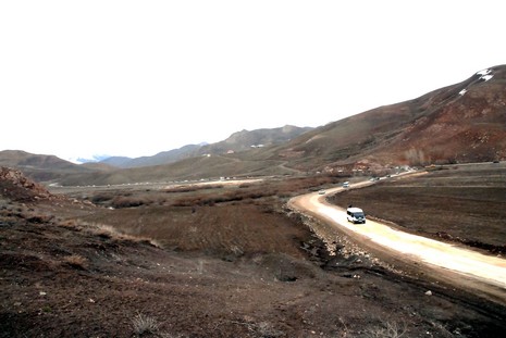Ahmet zeydan'ın naşı için yaklaşık binlerce  insan katıldı