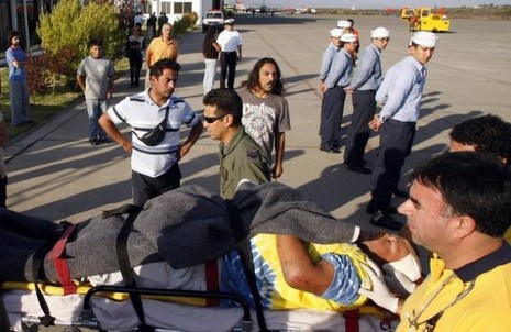 Şili'de meydana gelen 8,8 büyüklüğündeki depremde ölenlerin sayısı 300'ü geçti