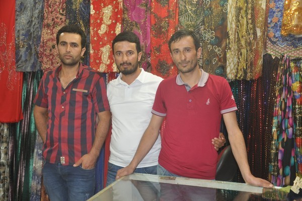 Tüm Yüksekova halkının Ramazan Bayramını kutlar bu bayramın barışın hâkim olduğu, kanın gözyaşının akmadığı günlere vesile olmasını temenni ederim. Saygılarımla.