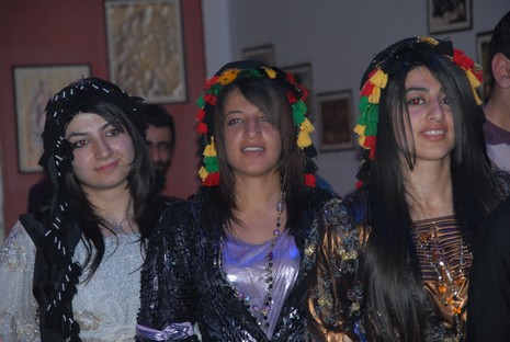 YGS' öncesi dershane öğrencileri strest attı. 