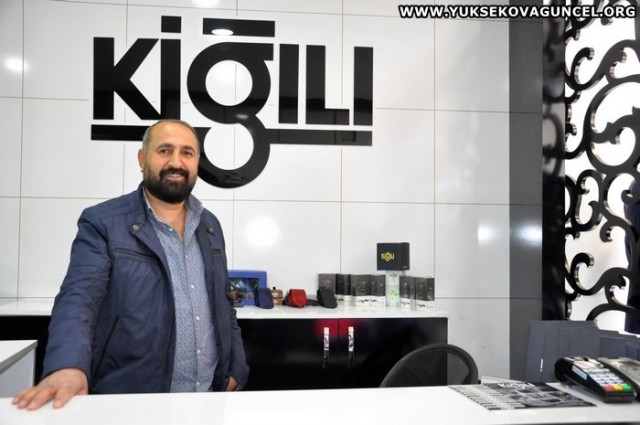 KİĞILI - FAHRETTİN  TÜNER

Rahmet ayı Ramazan'ın sonuna gelmenin hüznünü taşıyan müslümanlar,  Ramazan Bayramı'na ulaşmanın heyecanını ve mutluluğunu yaşıyor. Bu vesileyle tüm İslam aleminin Ramazan Bayramını kutluyorum.