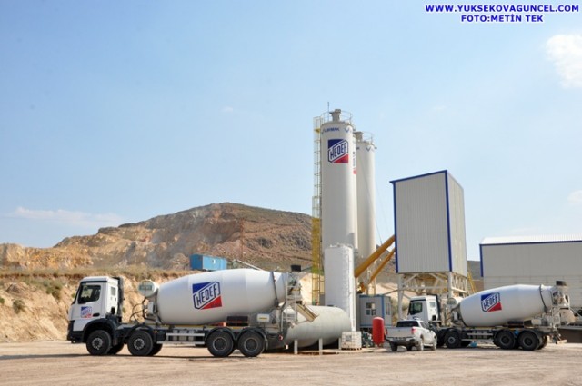 HEDEF BETON - ŞERİF BİRAL - Her gününüzün bayram coşkusu ve mutluluğu içinde sevdiklerinizle birlikte geçmesini diler; selam, sevgi ve saygılarımı sunarım.